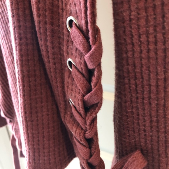 Z supply side tie sweater - Picture 3 of 3